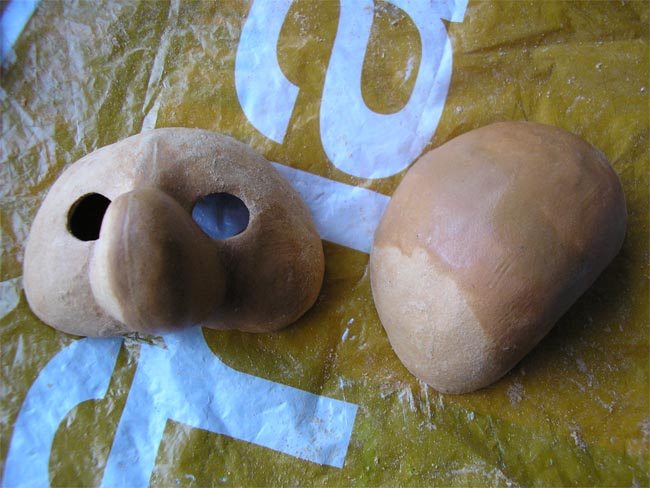 figurine panda en cours de fabrication