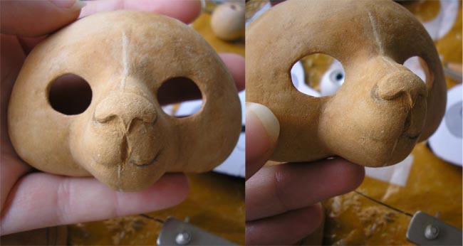 figurine panda en cours de fabrication