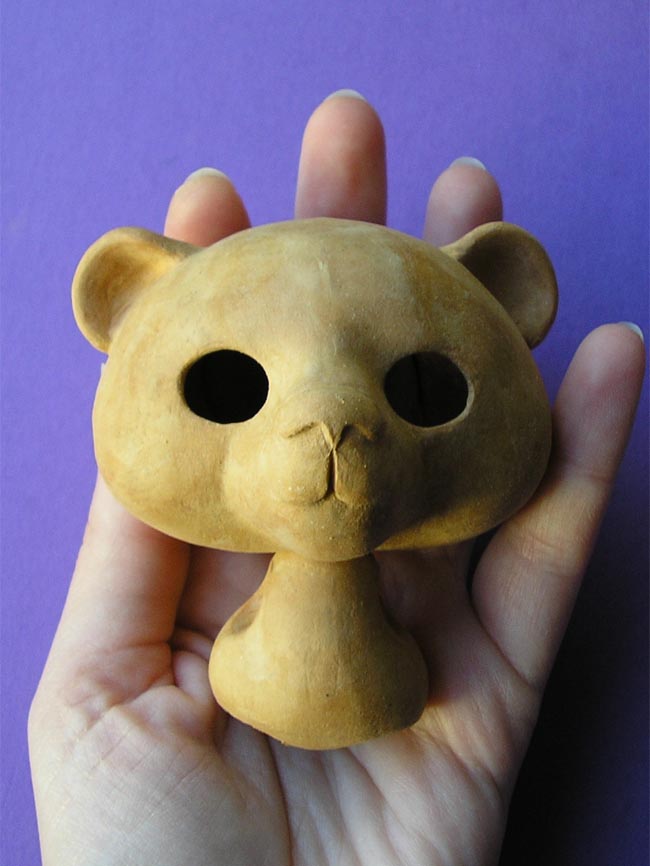figurine panda en cours de fabrication
